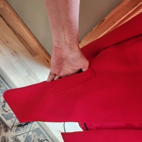 Tahari Arthur S. Levine Red Lined Sz. 14 Jacket with Pockets - Picture 6 of 10